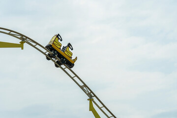 Rail trolley on a steep roller coaster © Нина Кончакова