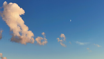 Luna e nuvole di giorno nel cielo azzurro 