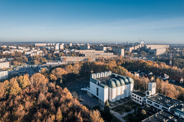 Jastrzębie-Zdrój, miasto przemysłowe na Górnym Śląsku w Polsce, panorama z lotu ptaka jesienią