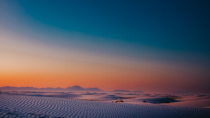 Fototapeta na wymiar White Sands National Park at Sunset in New Mexico