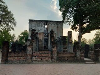 Wat Si Chum temple in the Sukhothai Historical Park.
