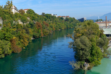 Le long du fleuve à Genève