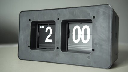Flip clock show it's 2 a.m. time