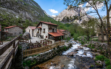 Fototapeta na wymiar Bulnes, Asturias, Picos de Europa, Cabrales