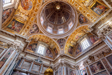 Fototapeta na wymiar Interiors of Santa Maria Maggiore basilica in Rome, Italy