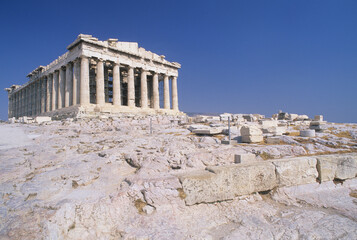 Partenone, tempio greco che sorge sull'acropoli di Atene