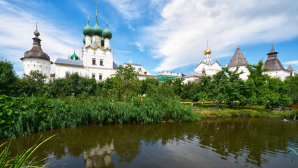 Metropolitan Garden and a pond at the Rostov Kremlin