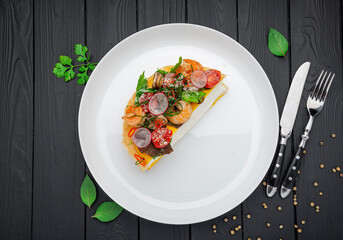 Omelet pulyar with shrimp and grilled mushrooms