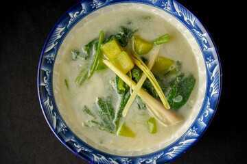 Coconut Pumpkin Soup. Healthy dishes for the family.