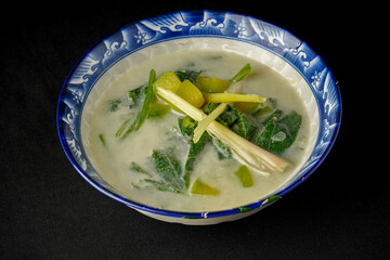 Coconut Pumpkin Soup. Healthy dishes for the family.