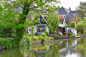 Fototapeta na wymiar Edam, Netherlands - may 22 2022 : touristy city centre