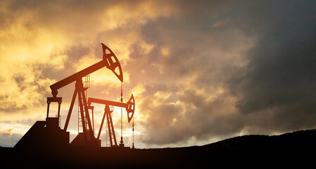 The change in oil prices caused by the war. Oil prices are rising because of the global crisis. Oil...