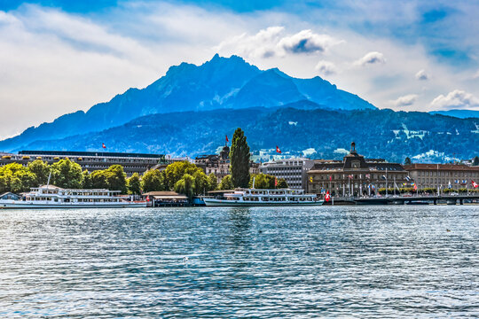 Tourboats Harbor Mount Pilatus Boats Lake Lucerne Switzerland