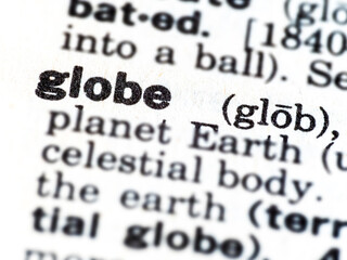 Obraz premium definition of globe highlighted in dictionary