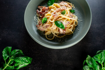 pasta with pesto sauce