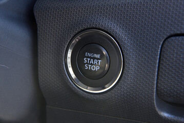 プッシュスタートスイッチ