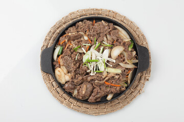Bulgogi, beef, meal, meat, broth, food, food ingredients, vegetables, Korean food, soy sauce, garlic, mushrooms, stir-fry, seasoning, cooking, carrot, onion,불고기,소고기,식사,육류,육수,음식,음식재료,채소,한식,간장,마늘,버섯,볶음,