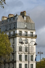 Fototapeta na wymiar Paris, ancient buildings at Bastille, typical facades and windows 