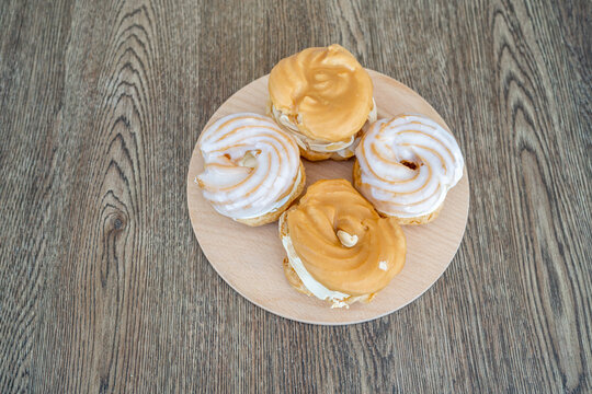 caramel dessert wreath filled with cream