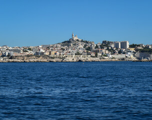 Fototapeta na wymiar The city of Marseille on the coast of the beautiful sea 