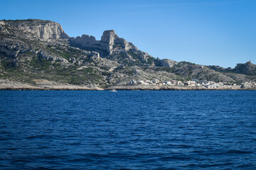 Naklejka premium Beautiful rocks on the sea shore 
