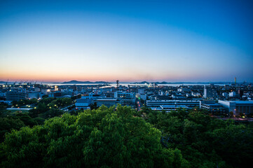 香川 丸亀城から眺めた夕暮れの街並み