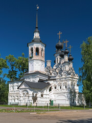 Fototapeta na wymiar Church of the Ascension of Christ in Veliky Ustyug, Vologda Oblast, Russia. The church was built in 1648-1649 in the Russian Uzorochye style.