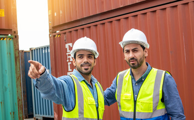 A foreman explaining to an employee about work, a collaboration concept