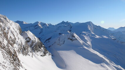 Fototapeta na wymiar Kaprun Zell am See Austria Skiing Wintersport Alps European Blue Sky Sunny