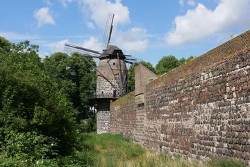 Poster Historische Windmühle Stadtmauer Stadt Zons bei Dormagen © Falko Göthel