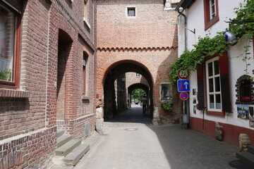 Fototapeta na wymiar Rheintor in der Festung Stadt Zons bei Dormagen