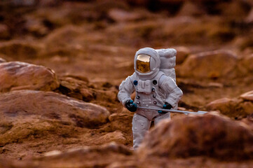 astronauta realizando una misióncientifica en el planeta marte © J.M. Tornero