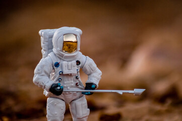 astronauta realizando una misióncientifica en el planeta marte © J.M. Tornero