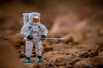 astronauta realizando una misióncientifica en el planeta marte © J.M. Tornero