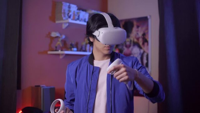 Joven se sorprende de como se ve su cuerpo y entorno en realidad virtual.