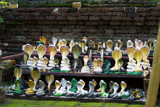 Wat Jed Yod, built in 1497, is a large active temple where monks live and study, and is seldom visited by foreigners. It is one of the ancient temples and translates to Seven Peaks Temple.