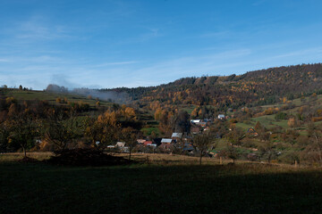 Fototapeta premium autumn in the mountains