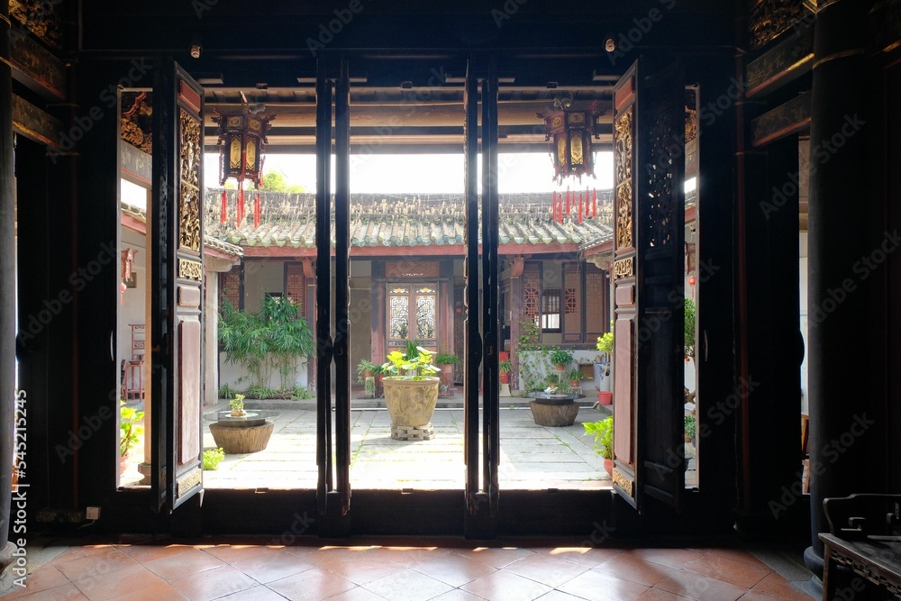 Wall mural open doors of the historic guangji bridge