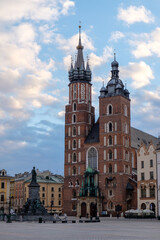 Fototapeta na wymiar Krakow old town - St. Mary's Basilica