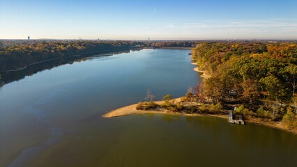 Obraz premium Beautiful view of Hempstead Lake State Park on a sunny day. New York, USA.