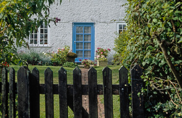 cottage with garden, dorset, england, countryside, eighties, farnham, gate, 