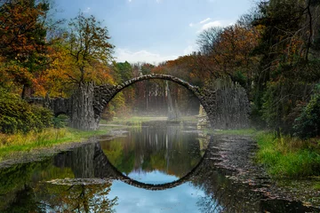 Vlies Fototapete Rakotzbrücke Rakotzbrücke  im Herbst