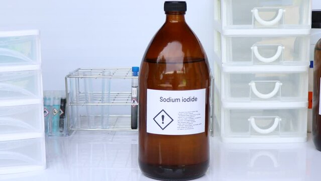 Sodium iodide in glass, chemical in the laboratory and industry, Chemicals used in the analysis