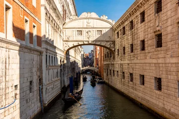 Papier Peint photo Pont des Soupirs Bridge of sighs in Venice, Italy