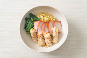 Barbecue Red Pork and Wonton Noodles with Soup