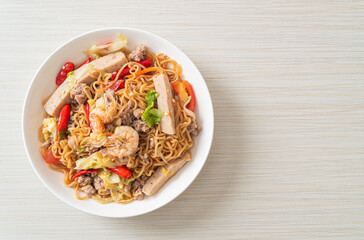 Instant noodles spicy salad on plate