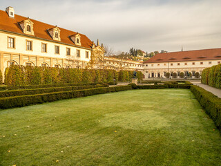 Fototapeta na wymiar Valdstejnska Garden and Prague Castle in Prague, Czech Republic
