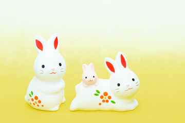 写真素材:令和5年・2023年の干支は卯（う・うさぎ）　卯年の年賀状素材（和風、和紙、千代紙、お正月小物等）