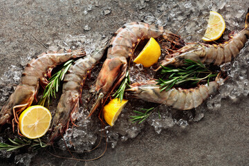 Fresh tiger prawns with lemon, rosemary and crushed ice.