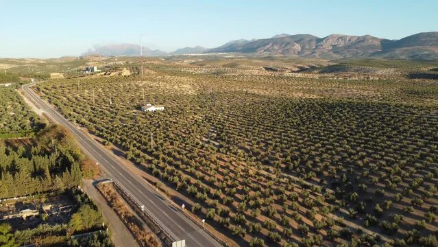 Video a&eacute;reo de la Sierra de Cazorla, m&aacute;s concretamente, la zona de la Cascada de La Malena.